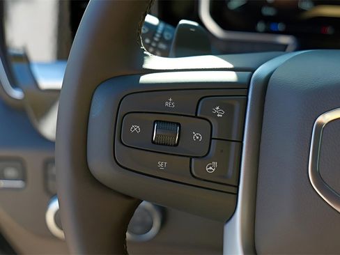 New 2026 GMC Sierra 1500 SLT image 12