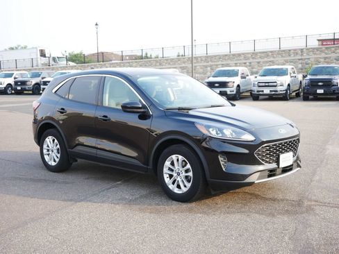 Used 2021 Ford Escape SE w/ Convenience Package AWD/4WD image 3