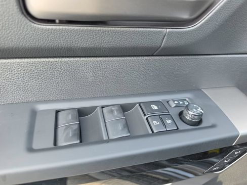 New 2026 Toyota Tundra Limited AWD/4WD image 10