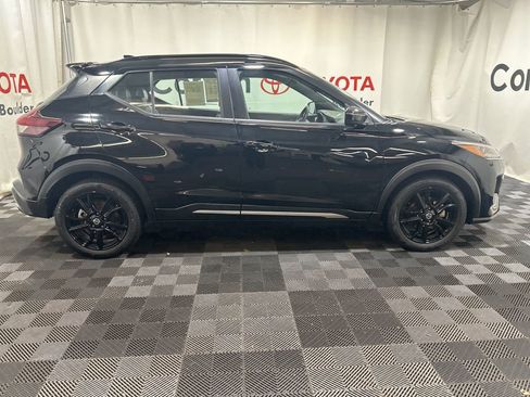 Used 2021 Nissan Kicks SR image 10