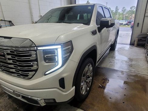 Used 2023 GMC Sierra 1500 Denali AWD/4WD image 10