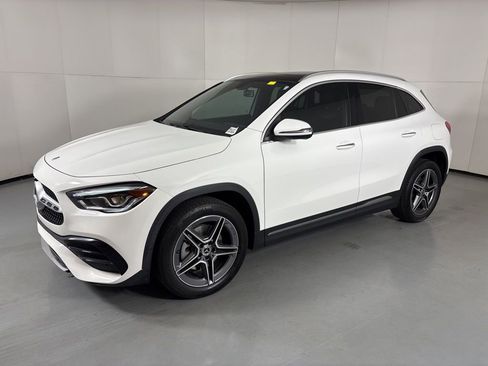 Used 2023 Mercedes-Benz GLA 250 4MATIC image 4