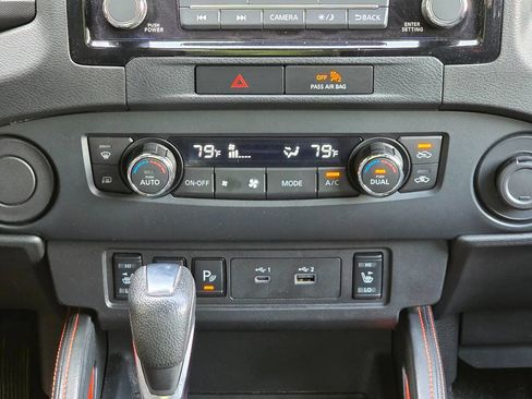 Used 2022 Nissan Frontier Pro-X image 28