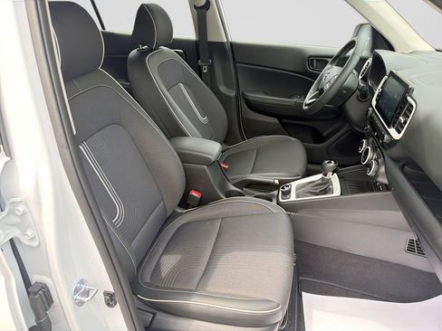 Certified 2026 Hyundai Venue SEL FWD image 27