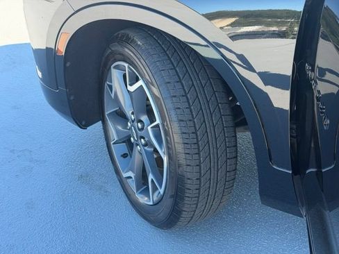 Used 2019 Chevrolet Blazer RS AWD/4WD image 24