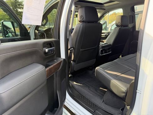 Used 2022 GMC Sierra 2500 Denali AWD/4WD image 13