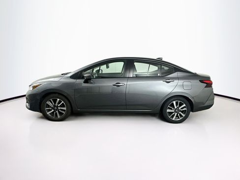 Used 2025 Nissan Versa SV FWD image 4