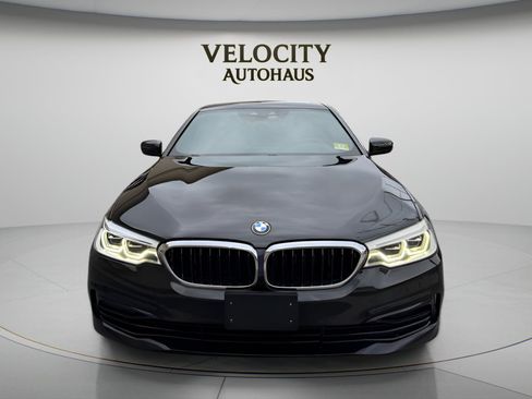 Used 2019 BMW 540i xDrive w/ Executive Package AWD/4WD image 2