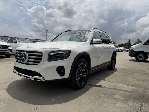 Certified 2026 Mercedes-Benz GLB 250 image 3