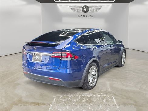 Used 2017 Tesla Model X 90D image 5