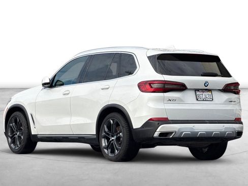 Used 2019 BMW X5 xDrive40i w/ Premium Package image 4