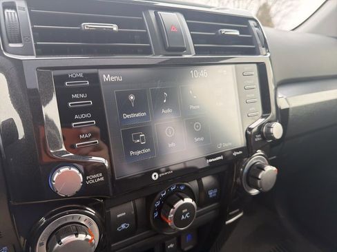 Used 2024 Toyota 4Runner TRD Off-Road Premium image 32