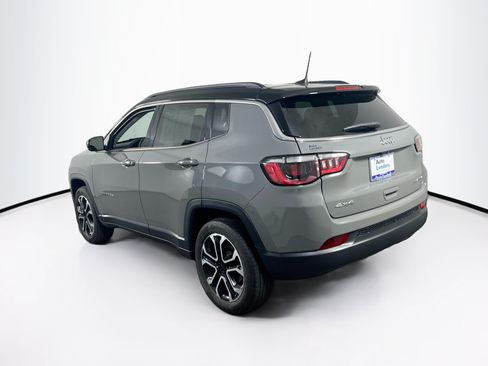 Used 2022 Jeep Compass Limited AWD/4WD image 7