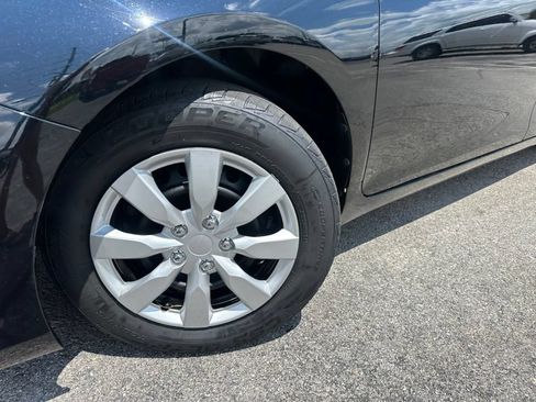 Used 2016 Toyota Camry LE FWD image 34