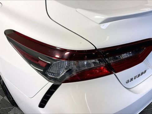 Used 2024 Toyota Camry SE FWD image 38