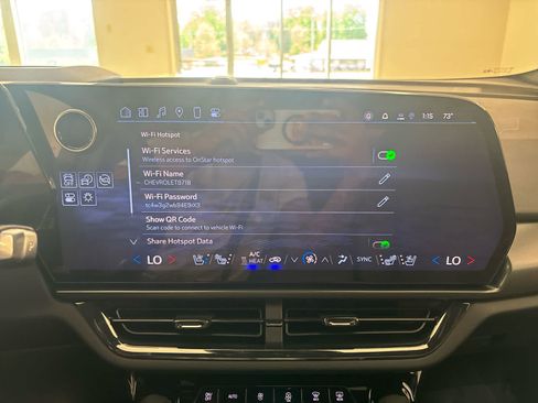 New 2025 Chevrolet Equinox EV RS w/ Convenience Package II image 44