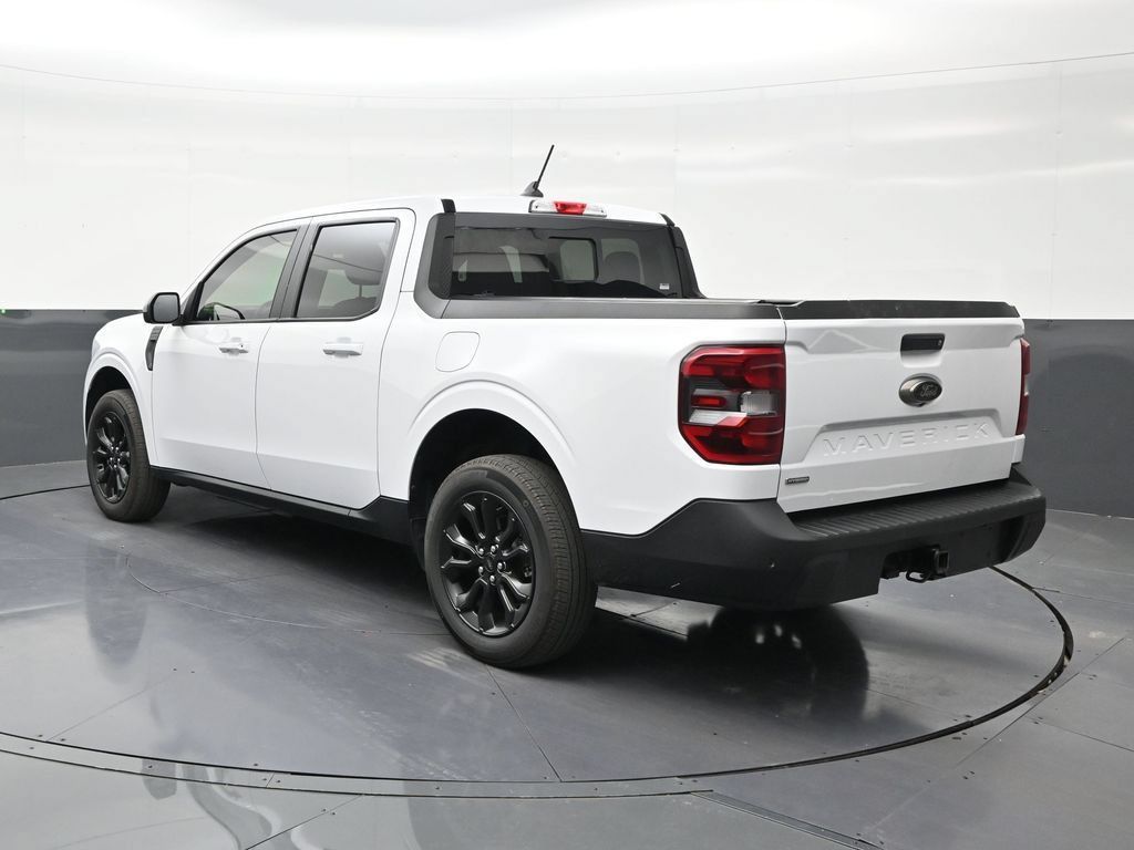 Used 2024 Ford Maverick Lariat w/ Black Appearance Package FWD image 3