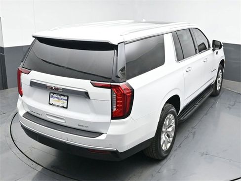 Used 2022 GMC Yukon XL SLT image 43