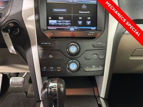 Used 2015 Ford Explorer XLT w/ Equipment Group 202B image 19