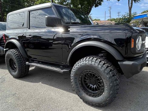 Used 2022 Ford Bronco 2-Door AWD/4WD image 1