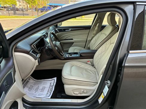 Used 2017 Ford Fusion Platinum AWD/4WD image 8