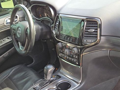 Used 2019 Jeep Grand Cherokee Limited X image 11