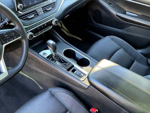 Certified 2022 Nissan Altima 2.5 SV image 17