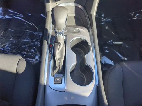 Used 2024 Chevrolet Malibu LT image 14