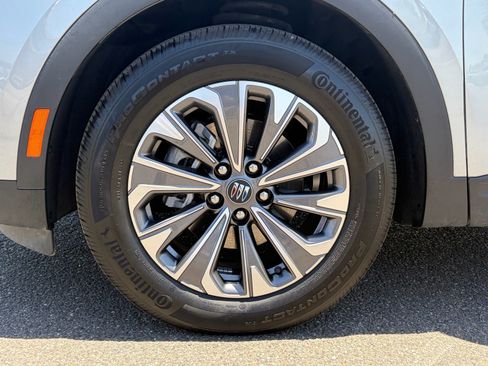 Used 2025 Buick Envision Preferred AWD/4WD image 10