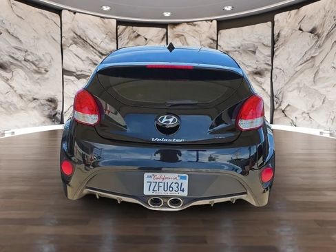 Used 2017 Hyundai Veloster Turbo R-Spec FWD image 5