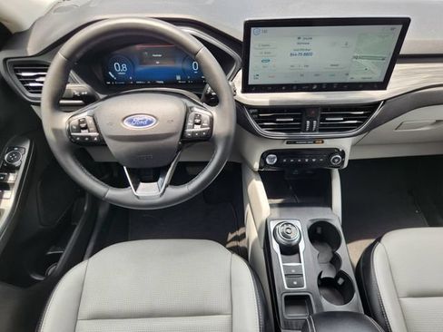 Used 2023 Ford Escape Platinum w/ Class II Trailer Tow Package AWD/4WD image 13