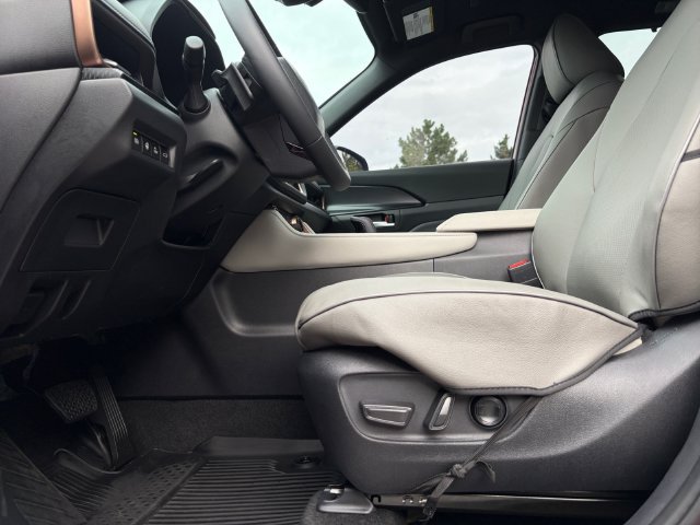 Certified 2026 Toyota Grand Highlander AWD Hybrid image 14
