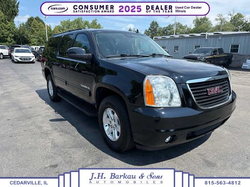 Used 2013 GMC Yukon XL SLT w/ SLT-2 Equipment Package AWD/4WD image 1