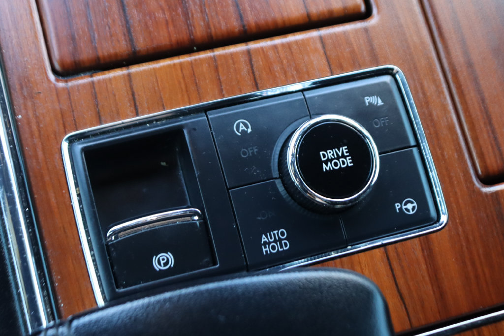 Used 2020 Lincoln Navigator Reserve w/ Equipment Group 208A Reserve AWD/4WD image 39
