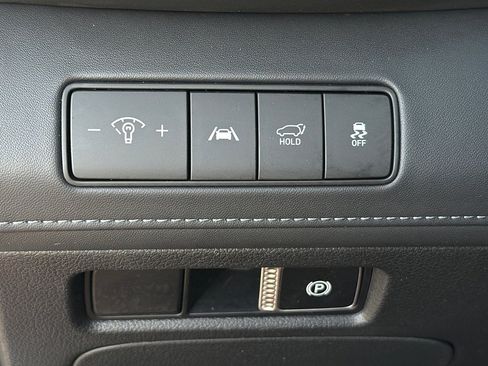 Certified 2023 Hyundai Santa Fe SEL w/ Premium Package image 18