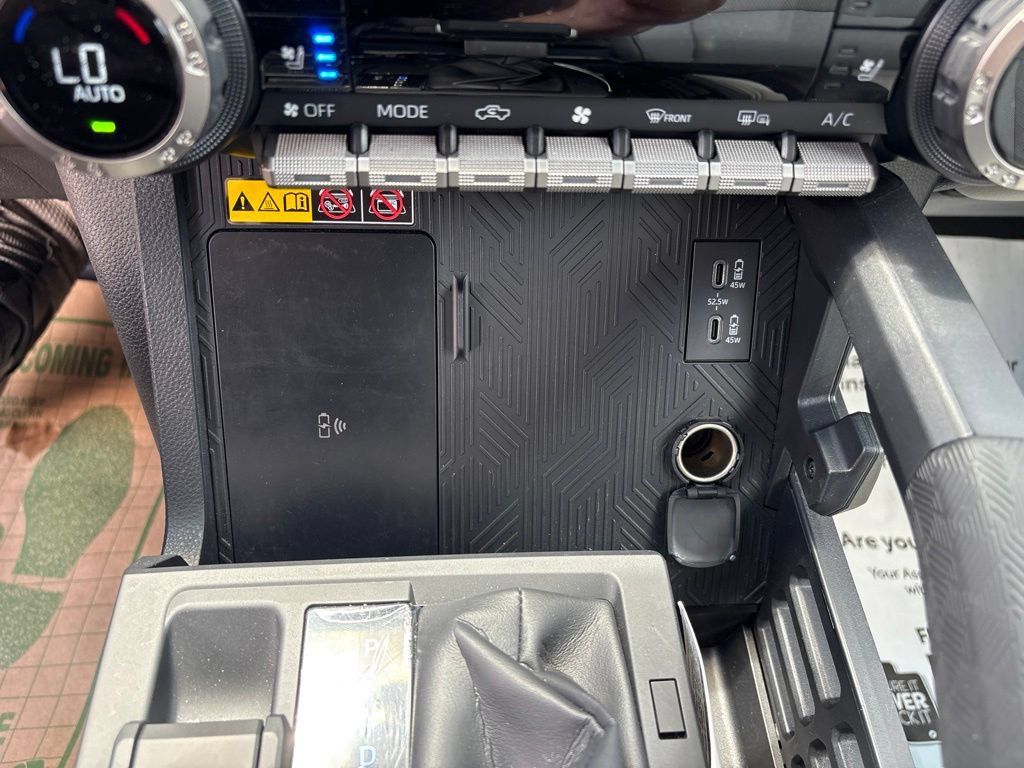 Certified 2025 Toyota Tacoma Limited AWD/4WD image 26