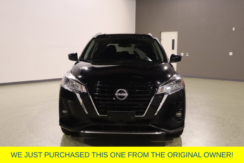 Used 2023 Nissan Kicks SV FWD image 2