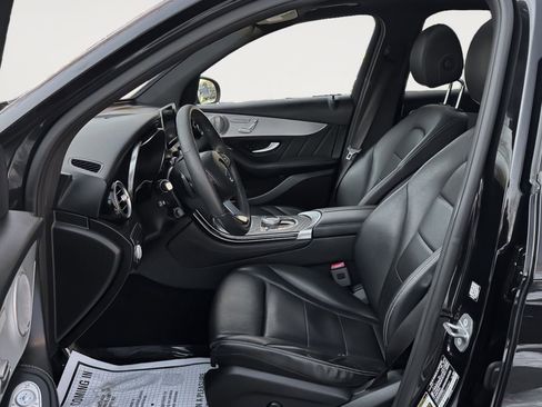 Used 2019 Mercedes-Benz GLC 350e 4MATIC image 12
