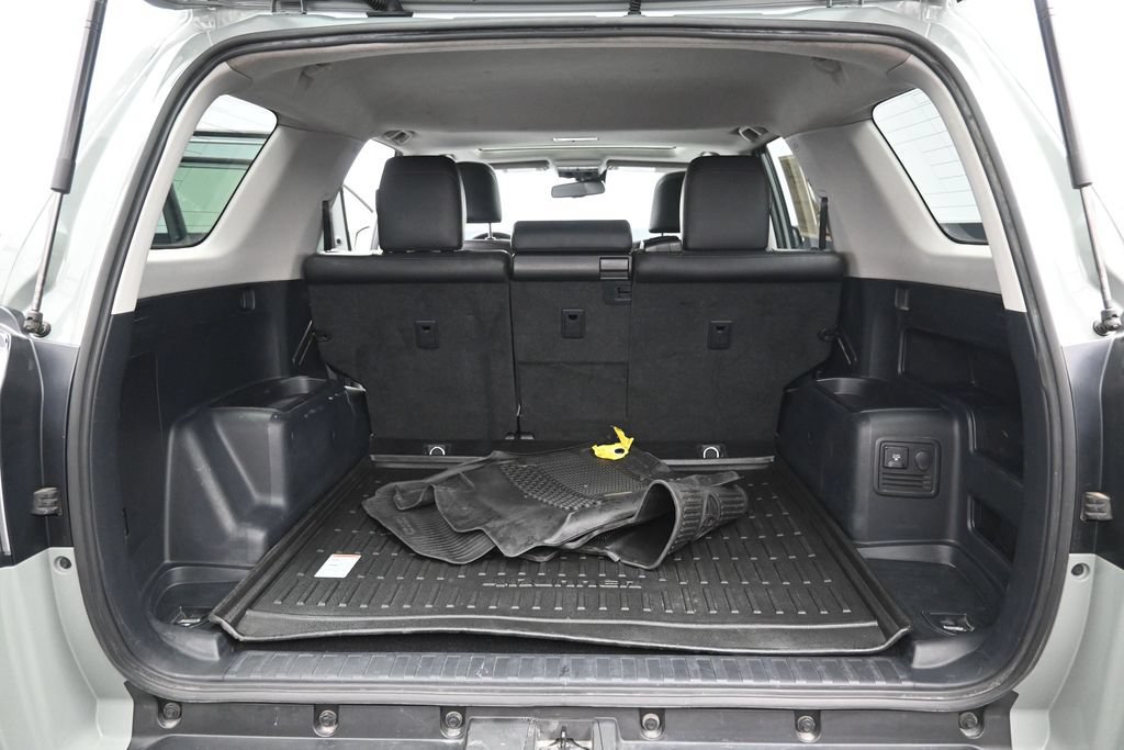 Certified 2023 Toyota 4Runner TRD Off-Road Premium w/ Moonroof Package AWD/4WD image 32