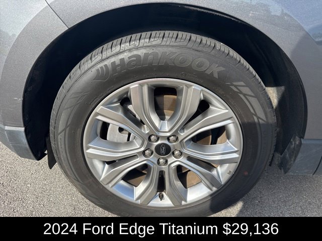 Used 2024 Ford Edge Titanium AWD/4WD image 9