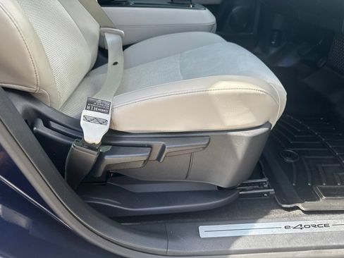 Used 2023 Nissan Ariya AWD image 29