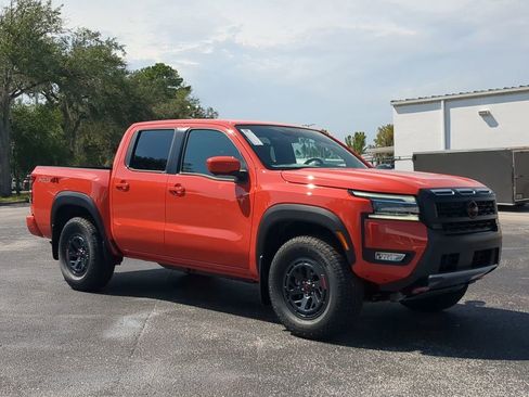 New 2025 Nissan Frontier PRO-4X w/ Pro Convenience Package image 2