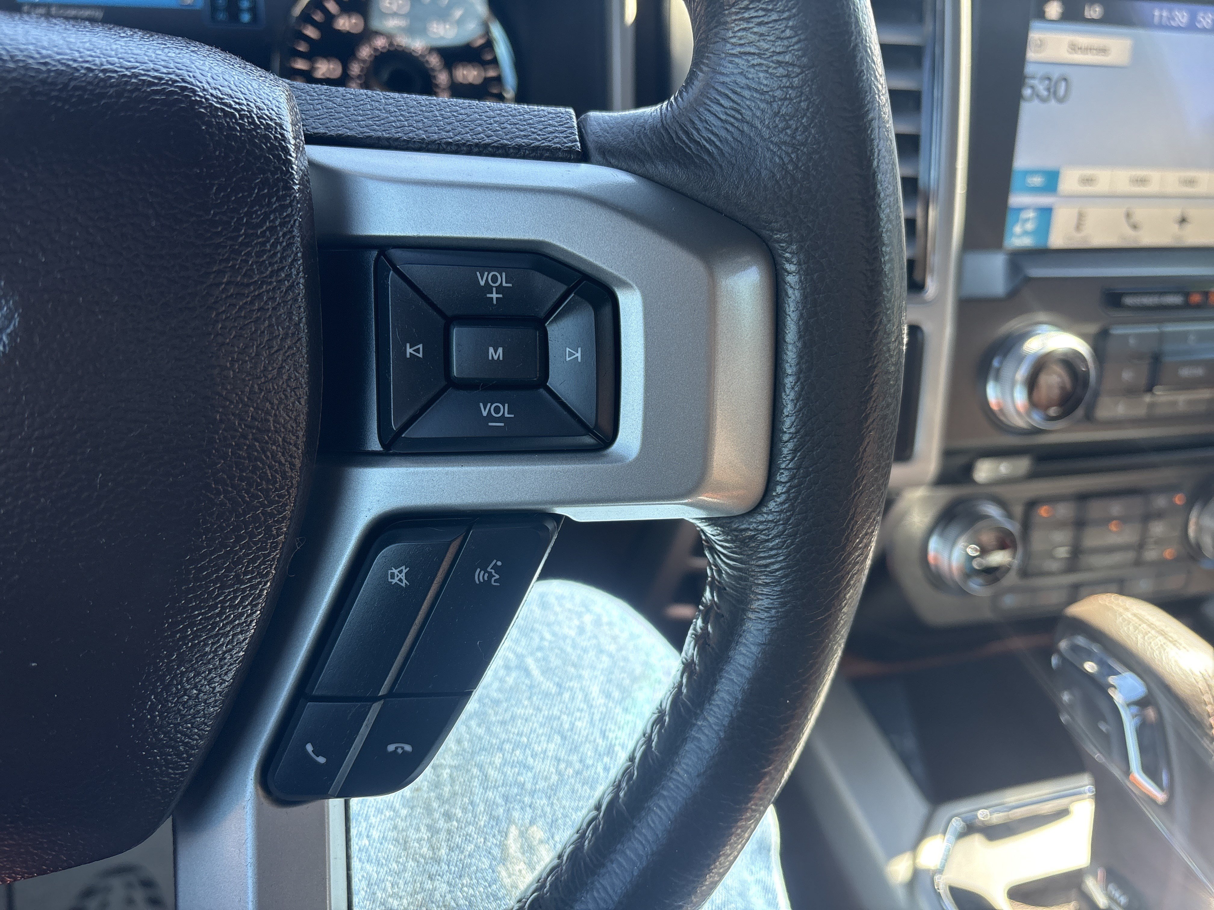 Used 2018 Ford F150 King Ranch w/ Equipment Group 601A Luxury AWD/4WD image 20