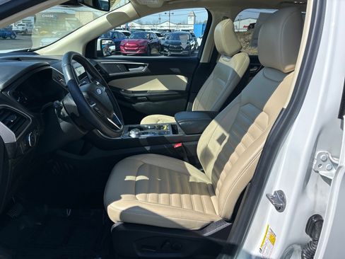 Certified 2022 Ford Edge SEL w/ Convenience Package image 6