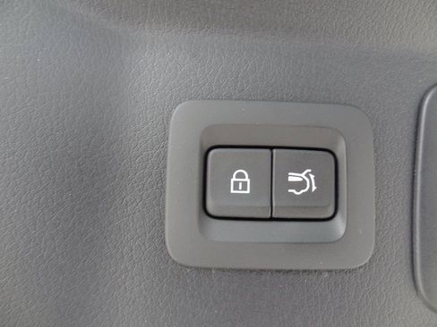 Used 2025 MAZDA CX-90 Plug-In Hybrid w/Premium Sport AWD/4WD image 18