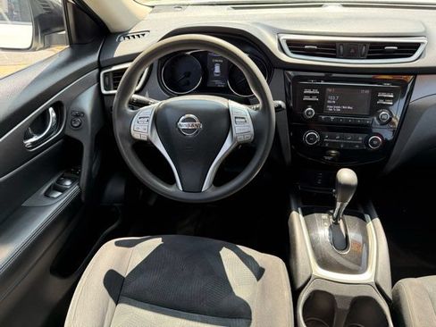 Used 2016 Nissan Rogue S AWD/4WD image 15