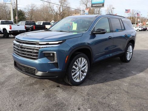 New 2026 Chevrolet Traverse LT w/ LPO, Floor Liner Package image 11