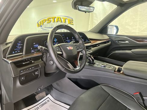 Used 2023 Cadillac Escalade Premium Luxury w/ LPO, Radiant Package image 21