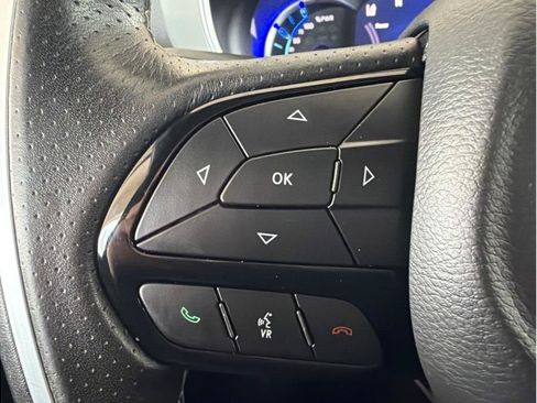 Used 2020 Chrysler Pacifica Limited w/ Advanced Safetytec Group FWD image 18