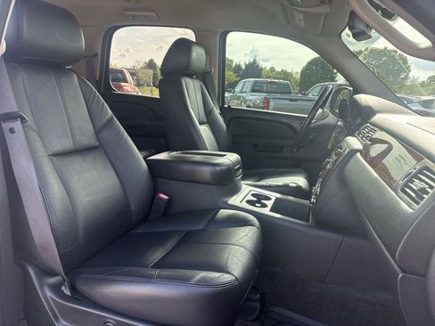 Used 2011 Chevrolet Tahoe LT w/ Luxury Package image 23